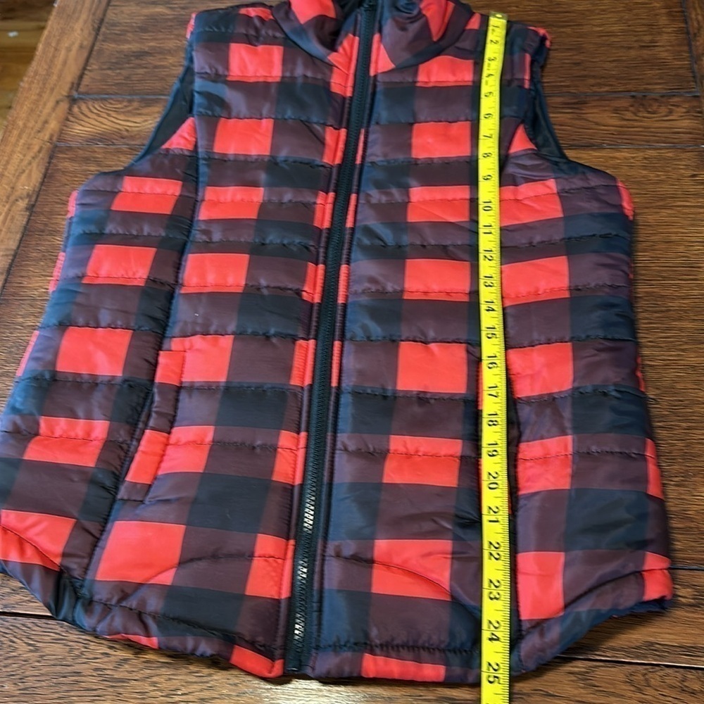 Rue 21 Buffalo Plaid puffer vest size L - Picture 5 of 8